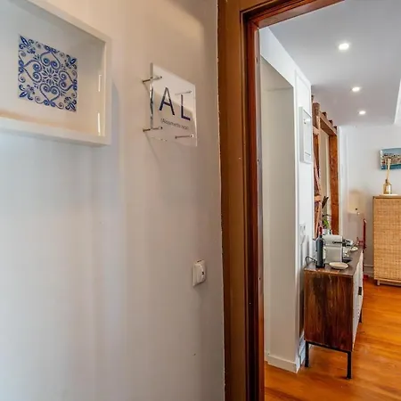 Apartamento New! Luxury 2br Retreat, 2 Baths, Ac, Citycenter *