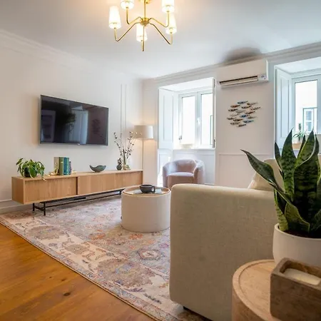 New! Luxury 2br Retreat, 2 Baths, Ac, Citycenter Lisboa